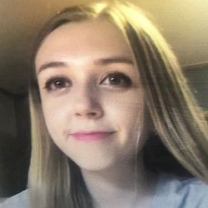 Meet your Posher, Carolina